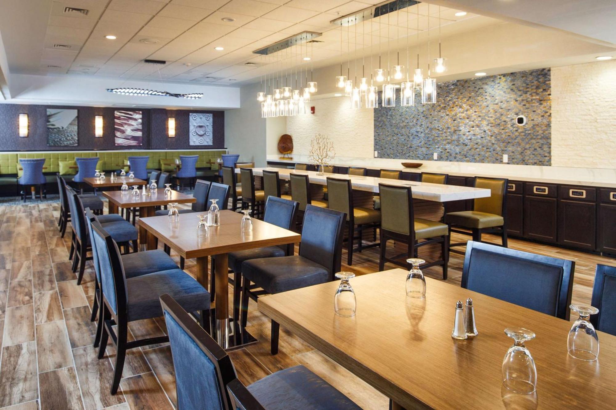 Doubletree By Hilton Neenah Eksteriør billede