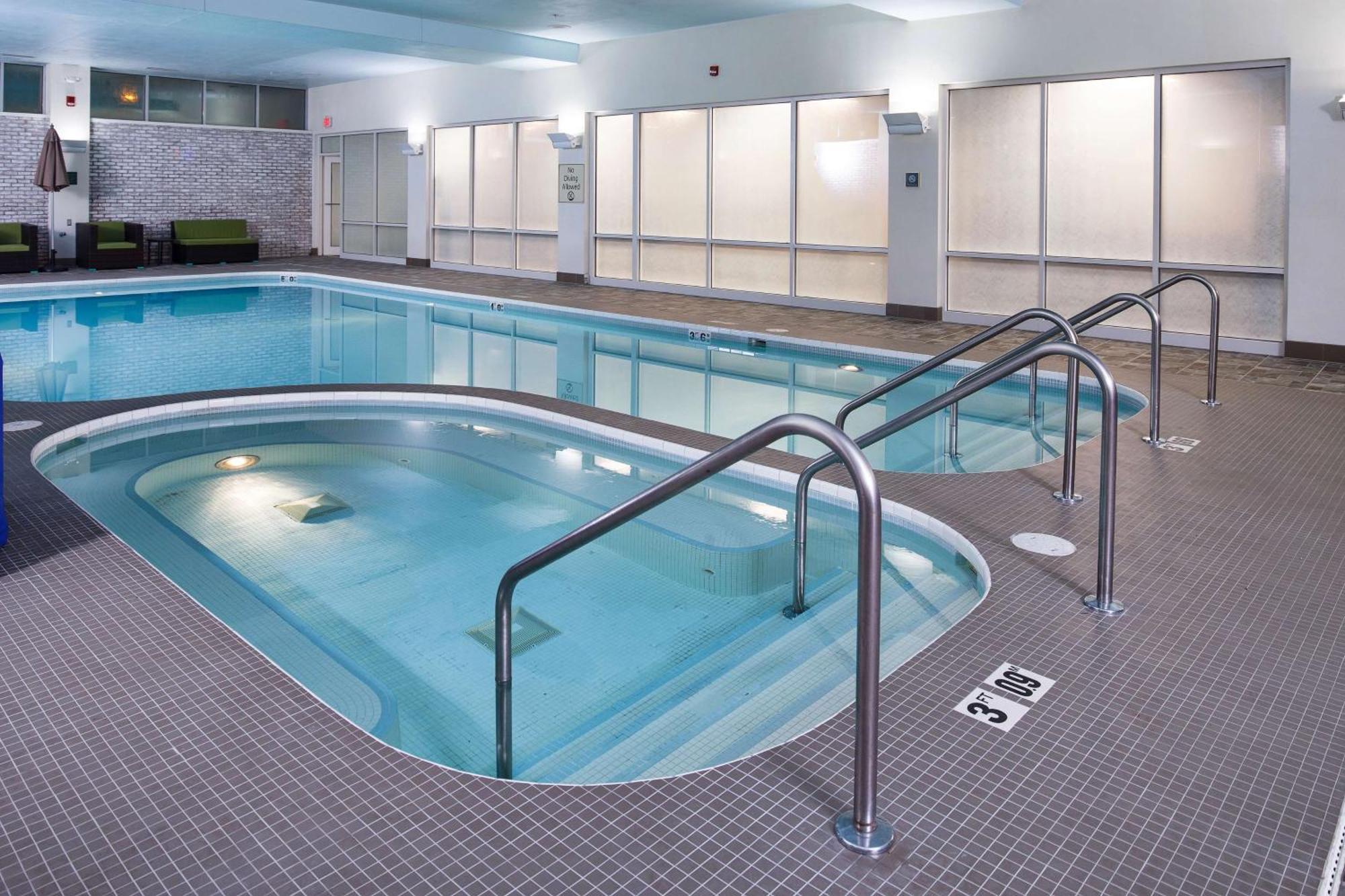 Doubletree By Hilton Neenah Eksteriør billede